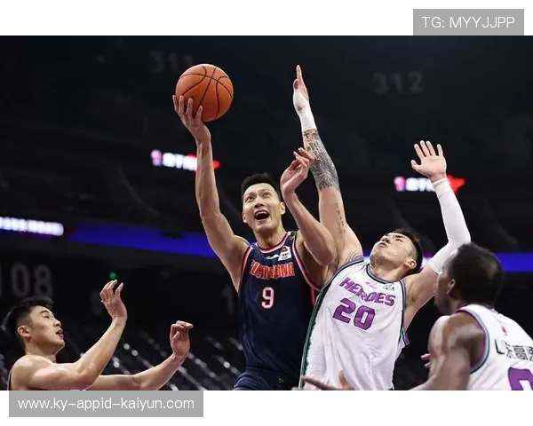 黑色风暴席卷CBA足球设计 引领极简美学革命潮流 黑色风暴席卷CBA足球设计 引领极简美学革命潮流